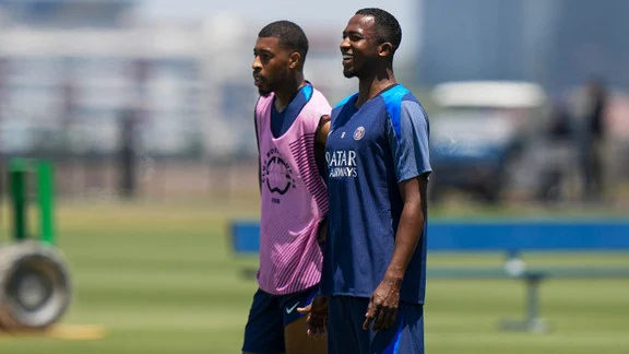 Presnel Kimpembe and Willian Pacho during a PSG training session