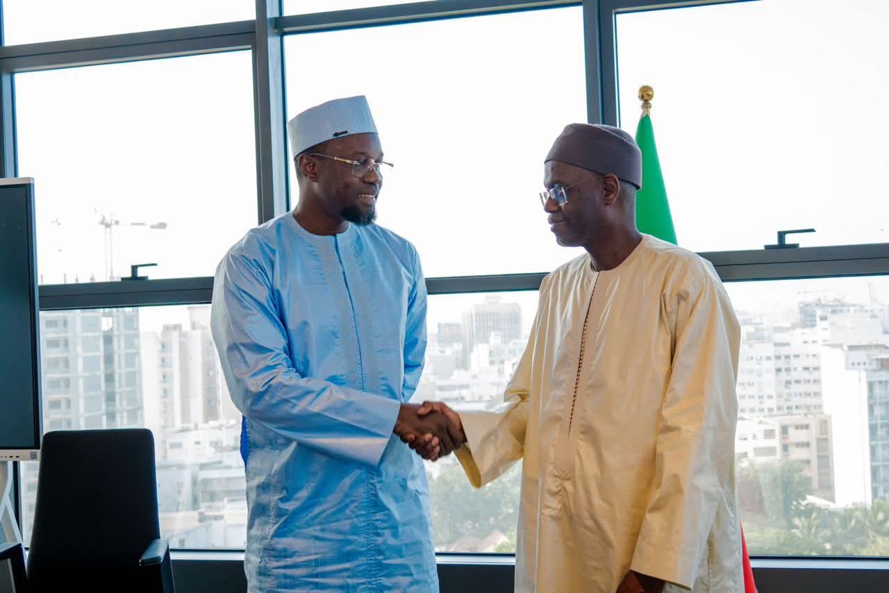 New Prime Minister Al Aminou Lo at the handover ceremony