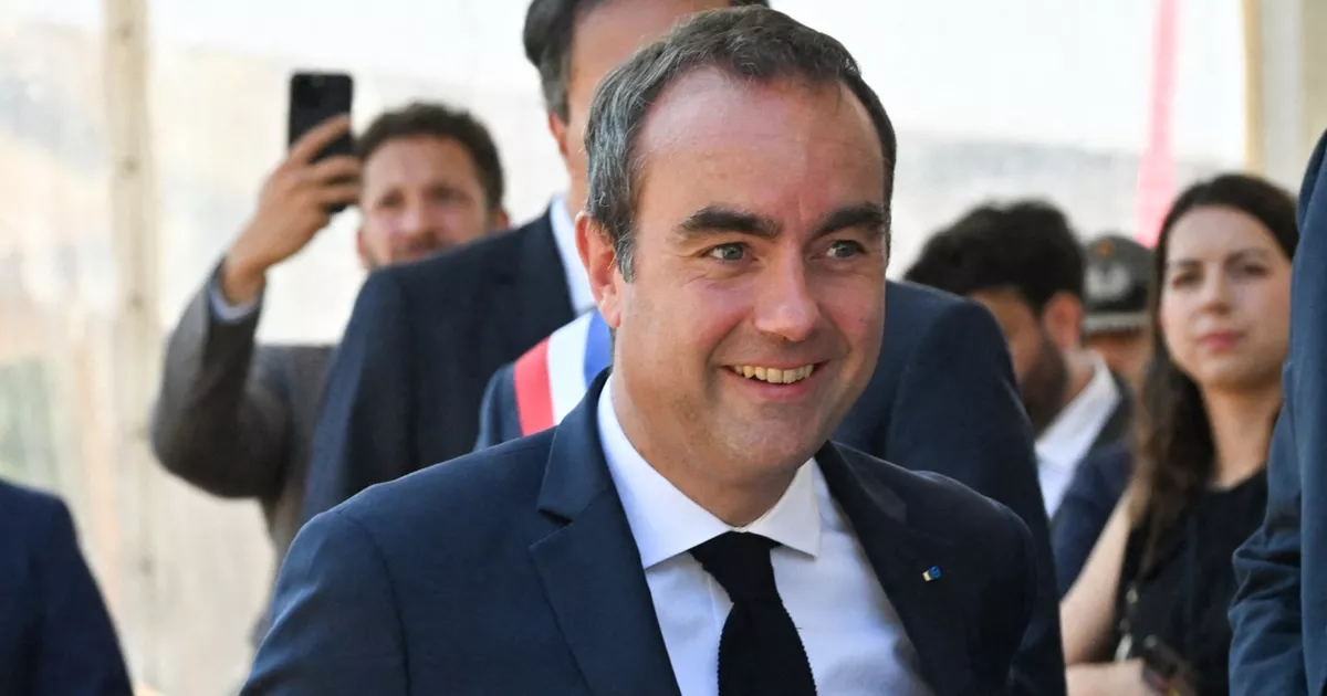 Prime Minister Sébastien Lecornu during a government meeting