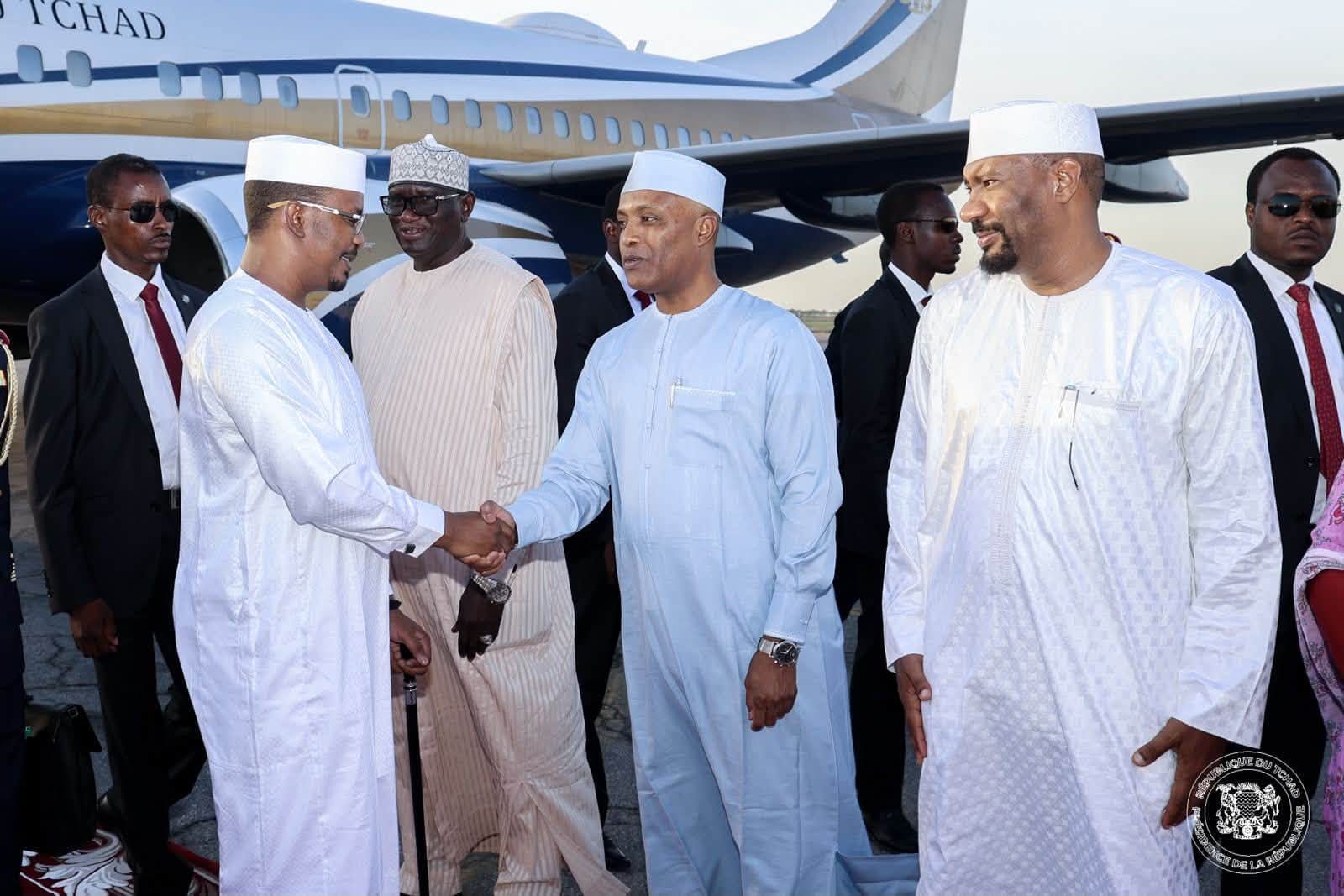 Chadian president greeted upon return