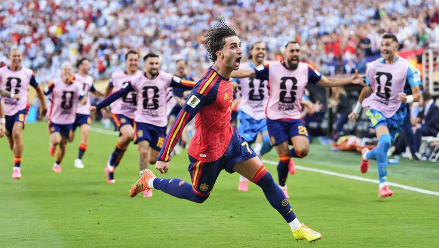 Barcelona forward Ferran Torres, scorer in the World Cup final, close to joining Paris Saint-Germain