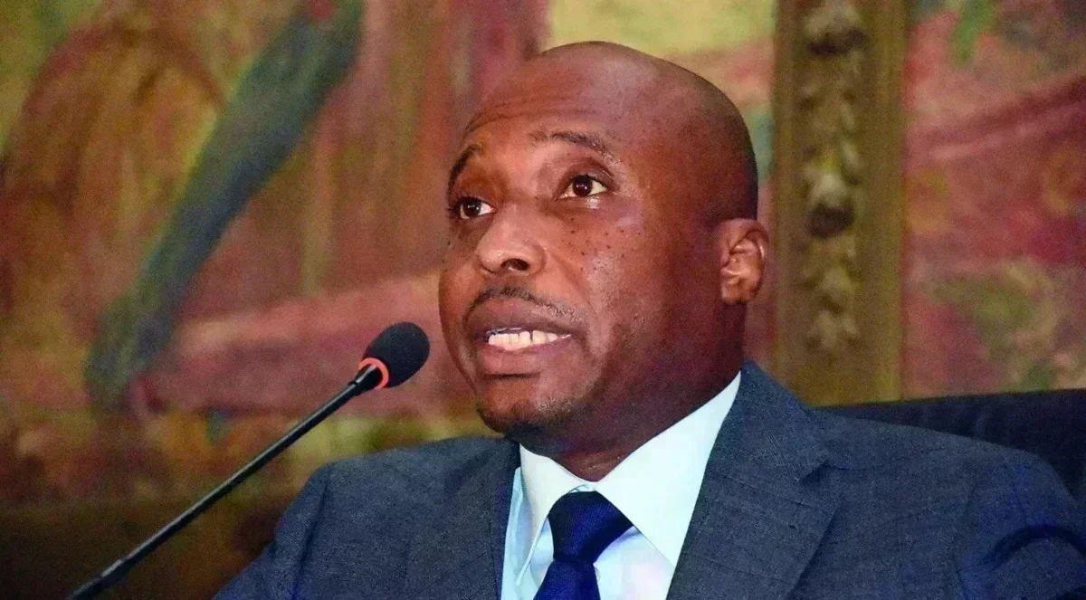 Political figures in Senegal who remain active on the ground Political figures in Senegal who remain active on the ground